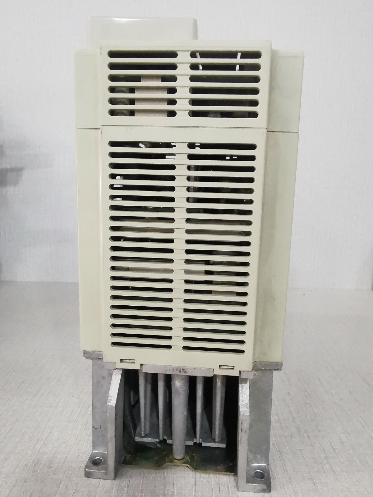 YASKAWA ASERVOPACK SGDB-10VDY1 YASKAWA SERVOPACK SGDB-10VDY1 SERVO DRIVE 5
