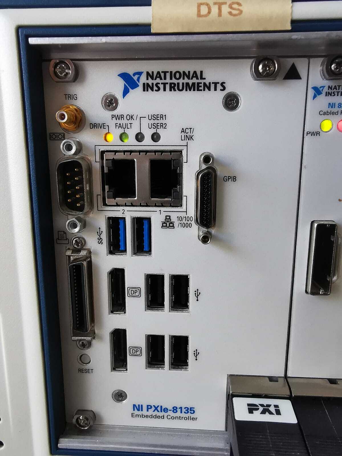National Instruments PXLE-1071 NATIONAL INSTRUMENTS PXle-1071 Embedded Controller 2