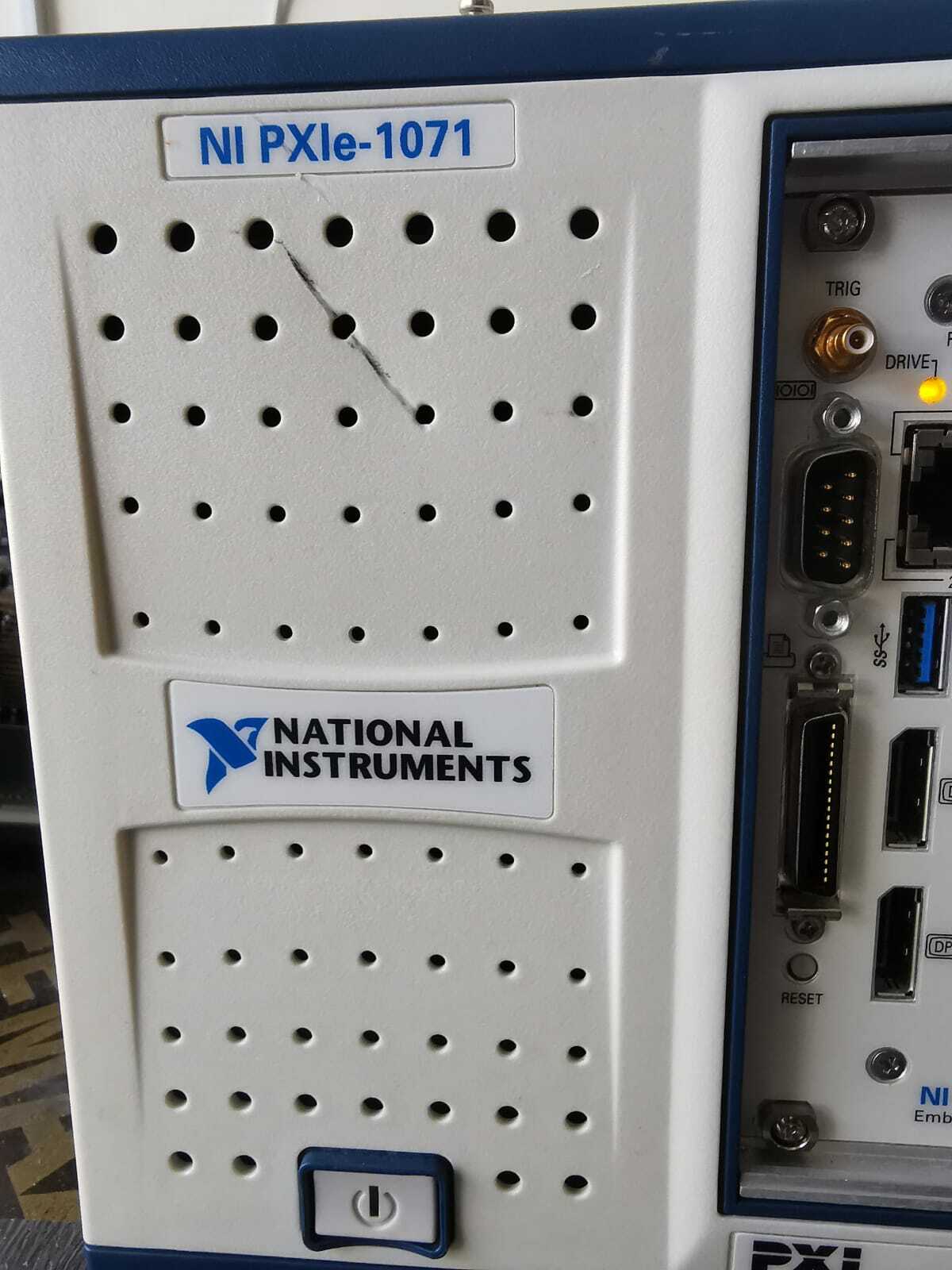 National Instruments PXLE-1071 NATIONAL INSTRUMENTS PXle-1071 Embedded Controller 9