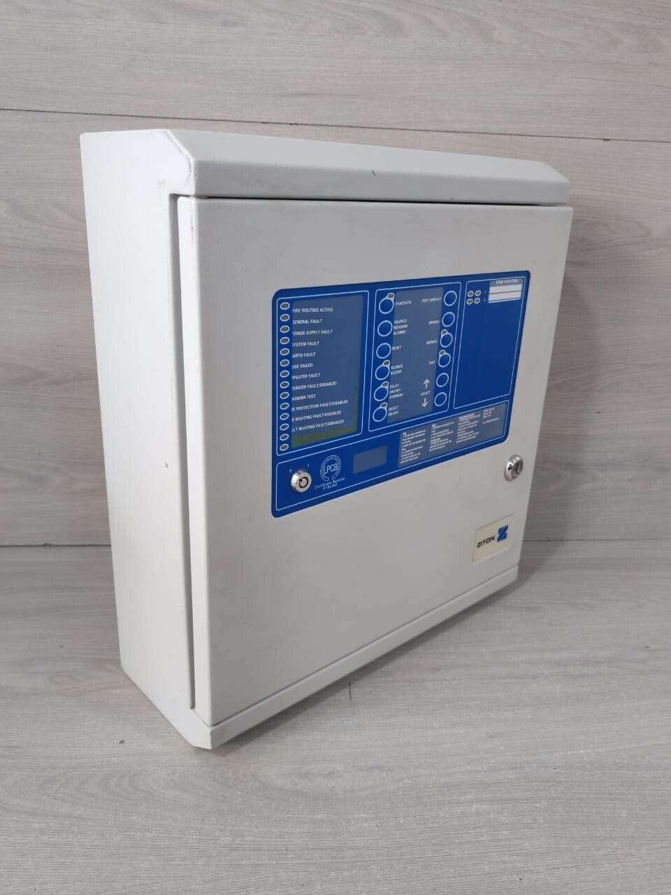 Ziton ZC3-EN-2 ZITON ZC3-EN-2 FIRE ALARM PANEL 230V 50/60Hz 0.5A - WITHOUT KEY 4