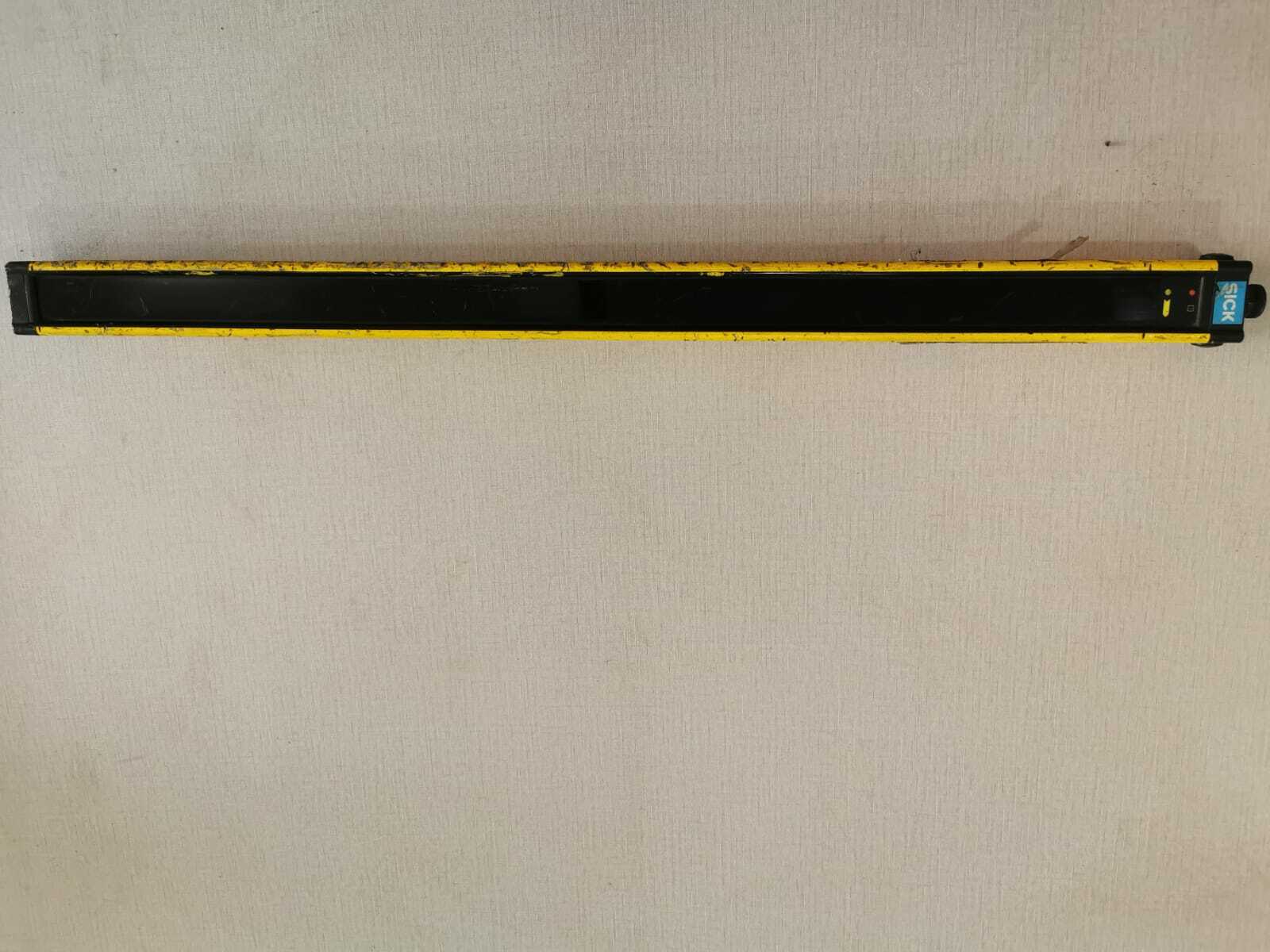 SICK FGSS 750-211 SICK 30-FGS Safety Light Curtain FGSS 750-211 24V 5W 7