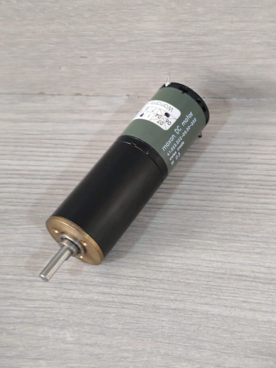 MAXON 41.022.022-00.00-202 SWISS MADE W 06 MAXON DC MOTOR 41.022.022-00.00-202 SWISS MADE W 06 3