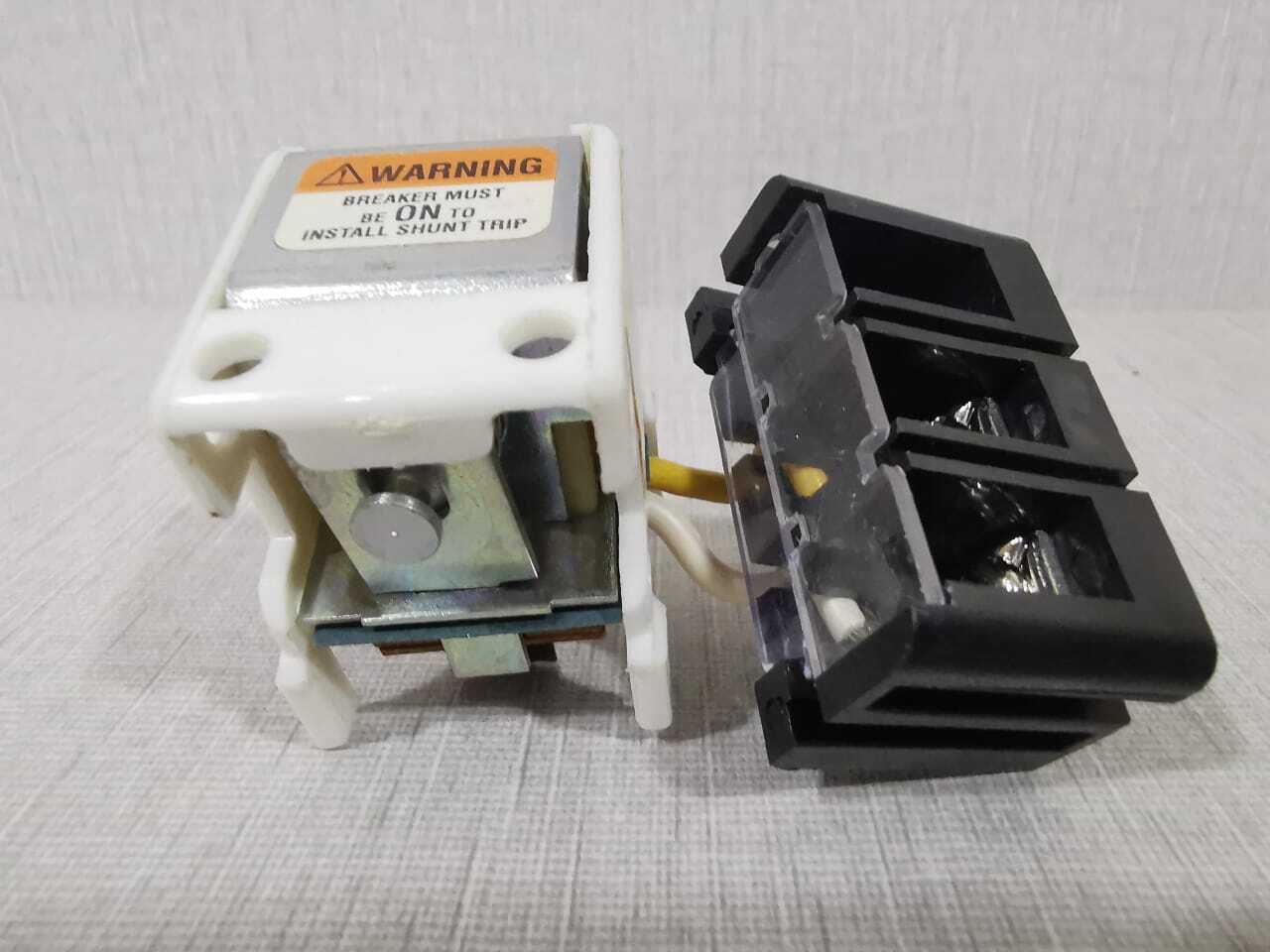 Eaton SNT1RT12K EATON SNT1RT12K SHUNT TRIP 1490D75G14 2