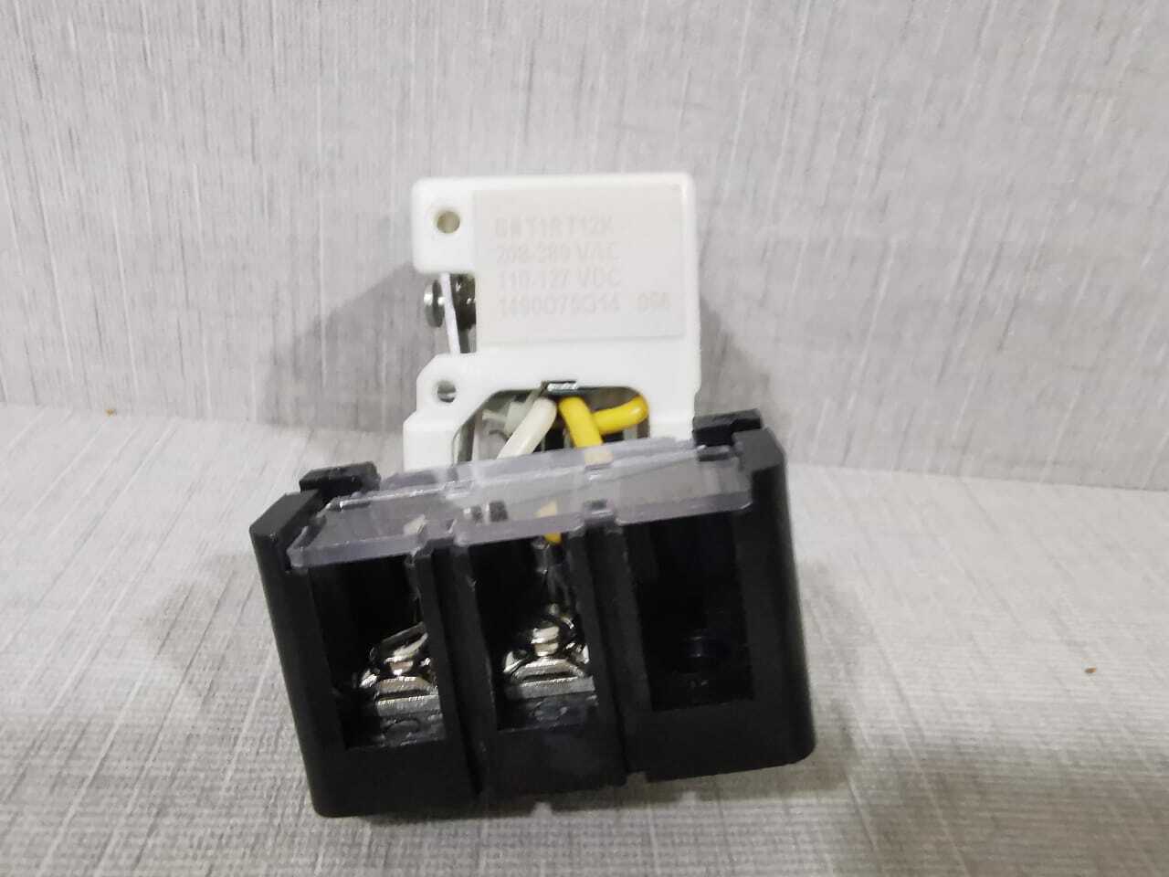 Eaton SNT1RT12K EATON SNT1RT12K SHUNT TRIP 1490D75G14 3