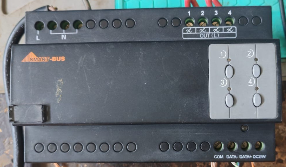SMARTBUS SB-DN-D0403 SMARTBUS SB-DN-D0403 Intelligent Dimming Module HDL-MD0403 232 4
