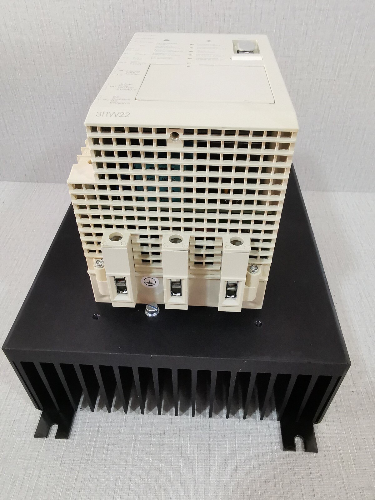 Siemens SIKOSTART-3RW22 SIEMENS 3RW22 SIKOSTART 3RW2230-1AB15 - WITHOUT ORIGINAL BOX 3
