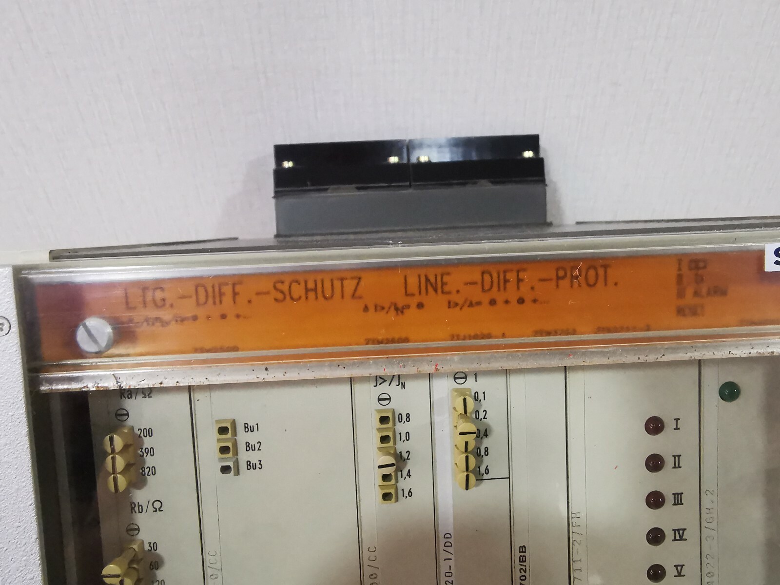 Siemens 7SD7611-2AA1/BC SIEMENS 7SD7611-2AA1/BC RELAY 4