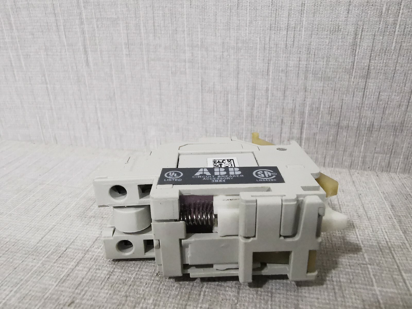 ABB A066317 ABB A0 66317 SACE 1SD A066317 R1 SHUNT OPENING RELEASE 220-240V 4