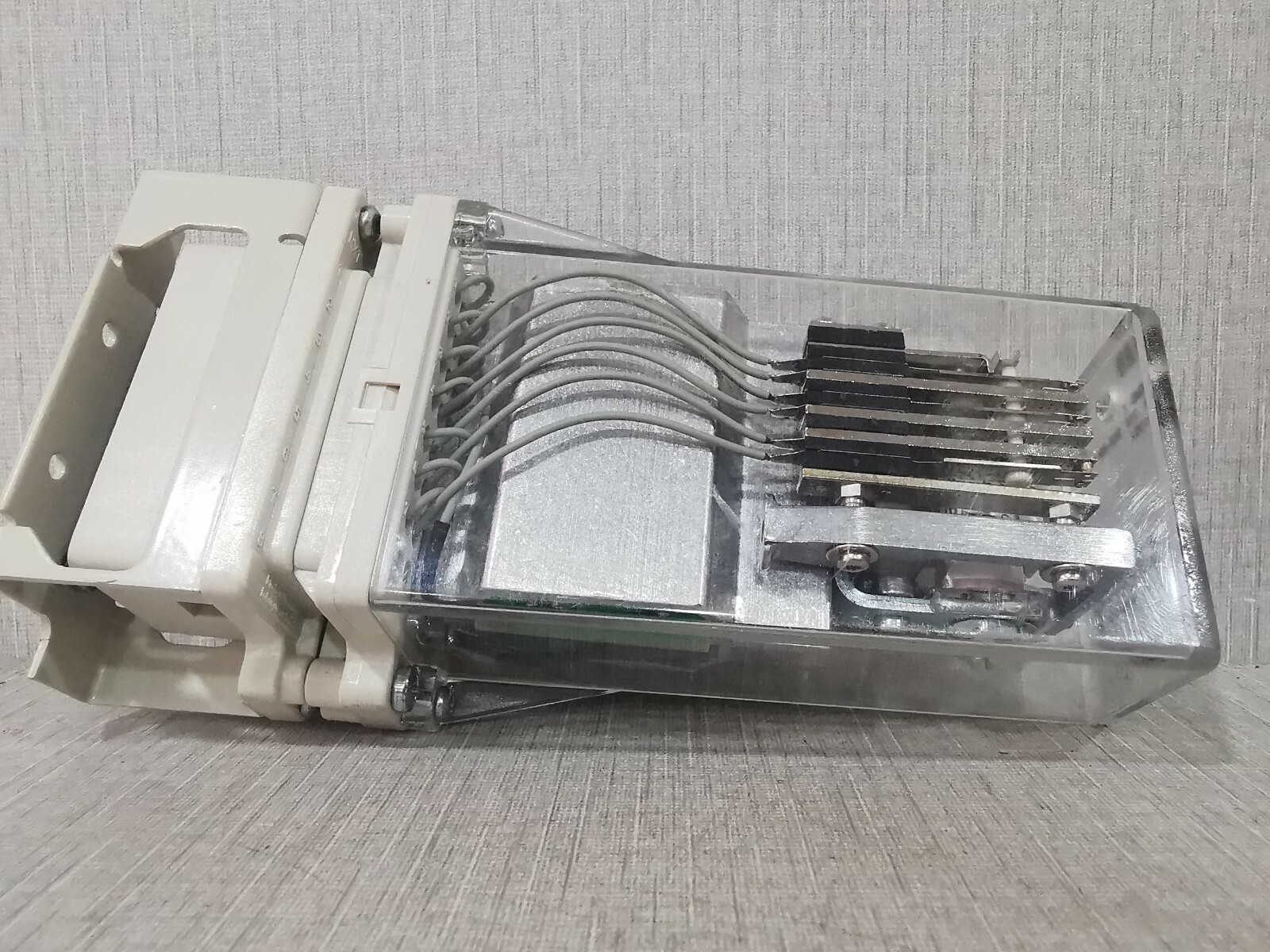 ABB RXMS 1 RK 216 065-AN 110V ABB RXMS 1 RK 216 065-AN 110V RELAY 4