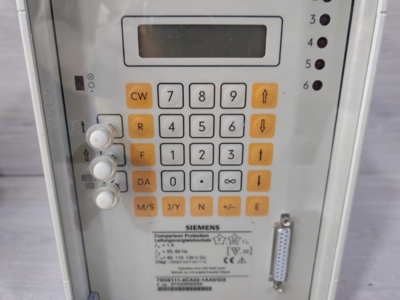 Siemens 7SD5111-4CA02-1AA0/GG SIEMENS 7SD5111-4CA02-1AA0/GG COMPARISON PROTECTION RELAY 2