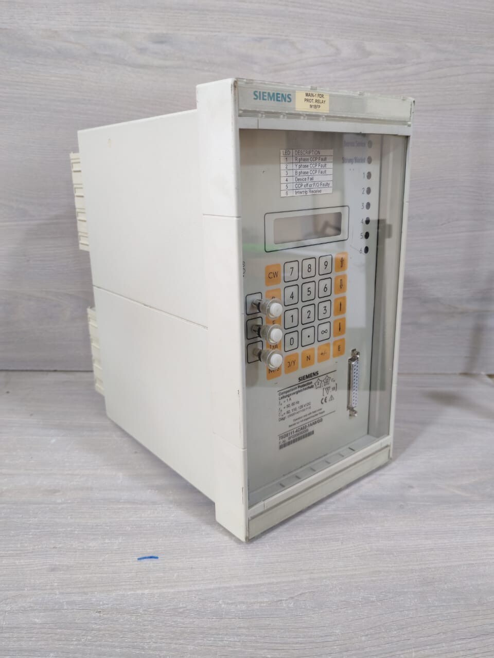 Siemens 7SD5111-4CA02-1AA0/GG SIEMENS 7SD5111-4CA02-1AA0/GG COMPARISON PROTECTION RELAY 5