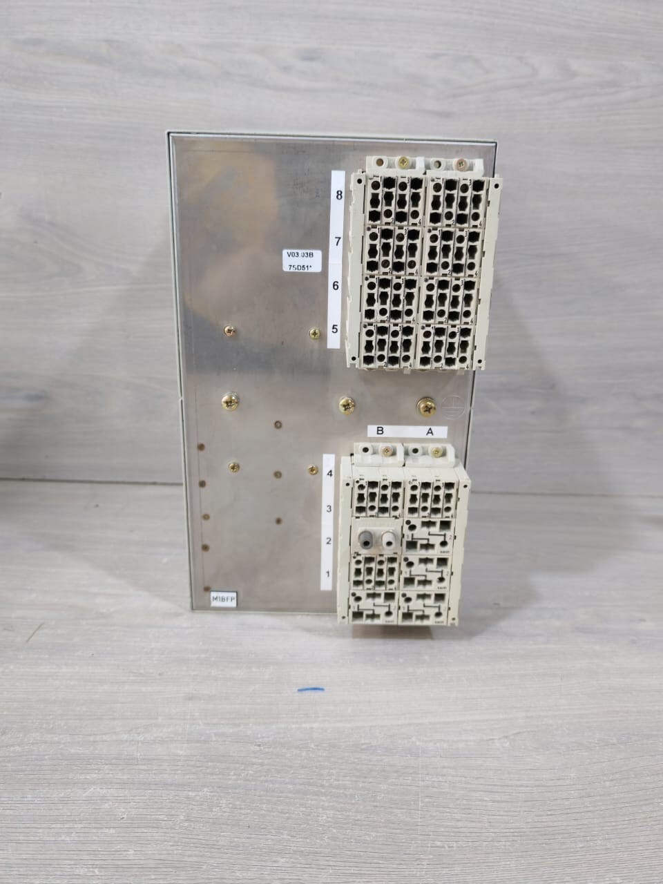 Siemens 7SD5111-4CA02-1AA0/GG SIEMENS 7SD5111-4CA02-1AA0/GG COMPARISON PROTECTION RELAY 10