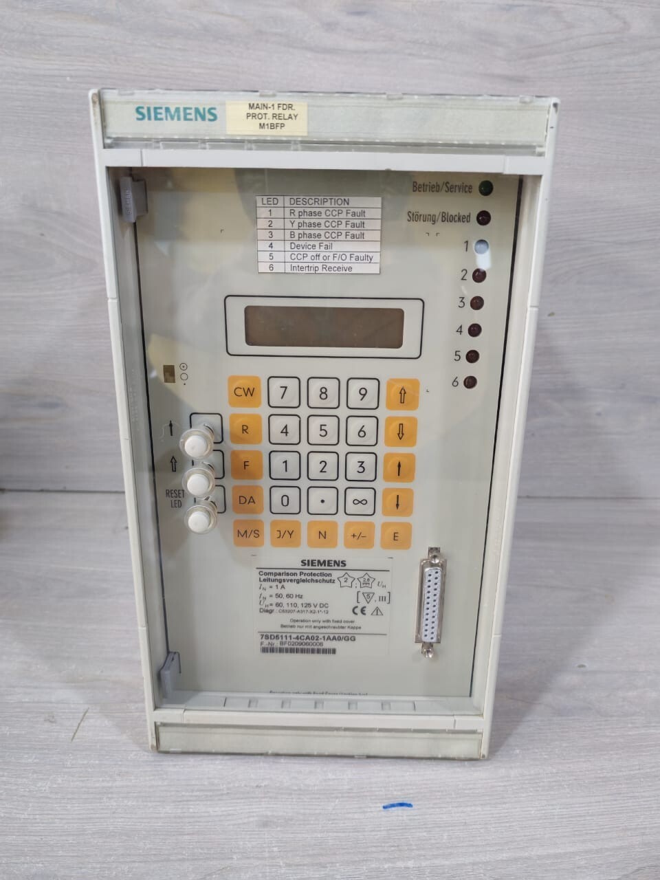 SIEMENS 7SD5111-4CA02-1AA0/GG COMPARISON PROTECTION RELAY