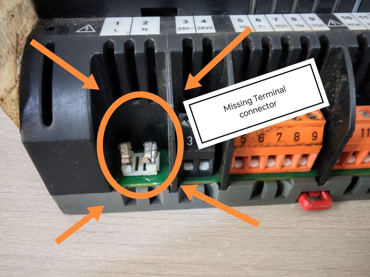 Honeywell CLMERS4 CentraLine by Honeywell CLMERS4 RELAY CONTROLLER 230V 50/60Hz 9