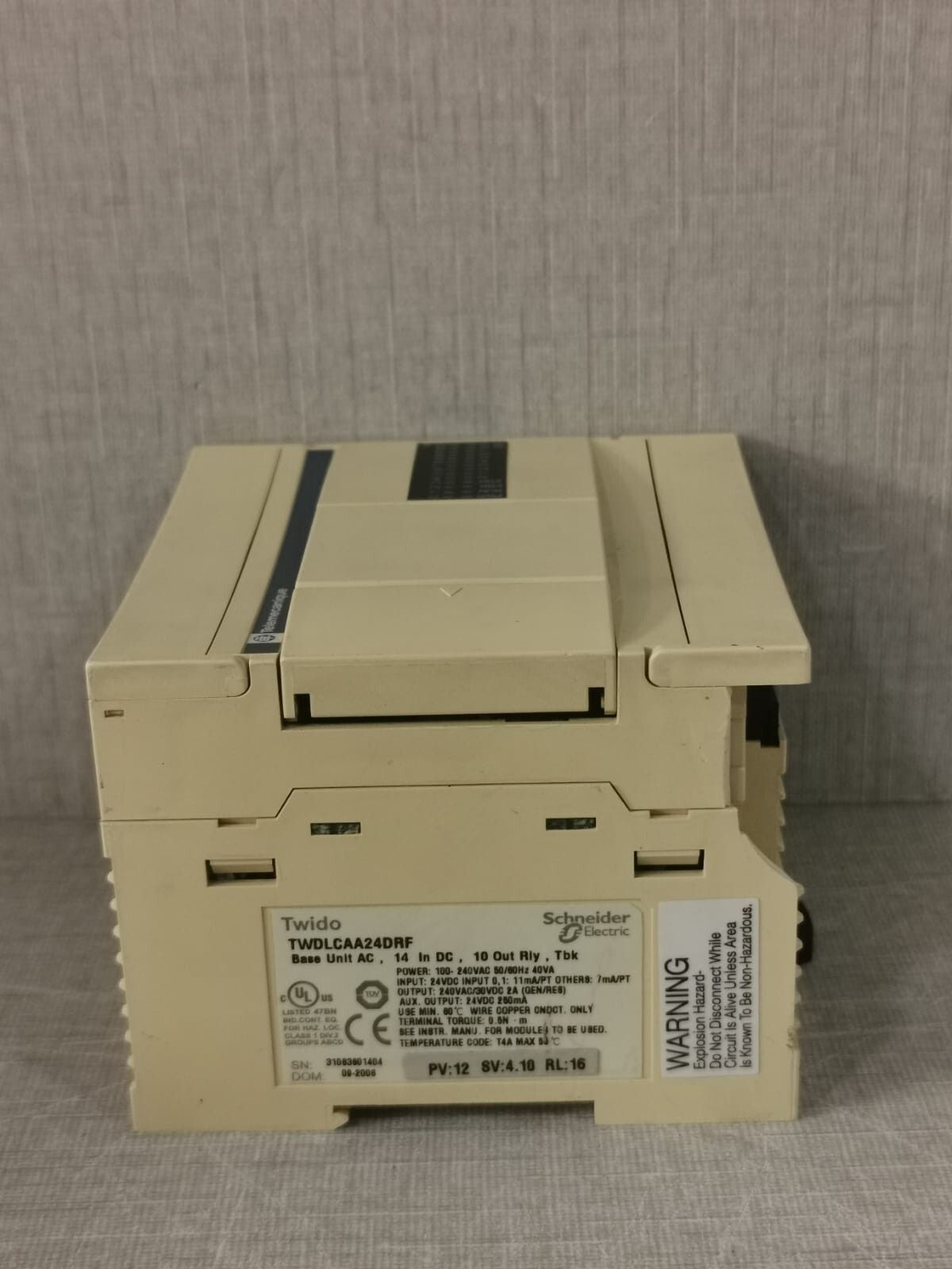 Telemecanique Twido TWDLCAA24DRF Telemecanique By Schneider TWDLCAA24DRF Compact Base PV:12 SV:4.10 RL:16 3