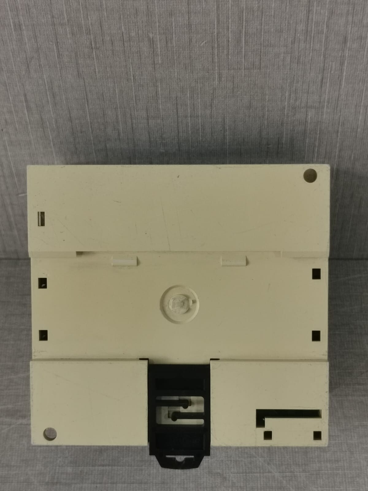 Telemecanique Twido TWDLCAA24DRF Telemecanique By Schneider TWDLCAA24DRF Compact Base PV:12 SV:4.10 RL:16 9