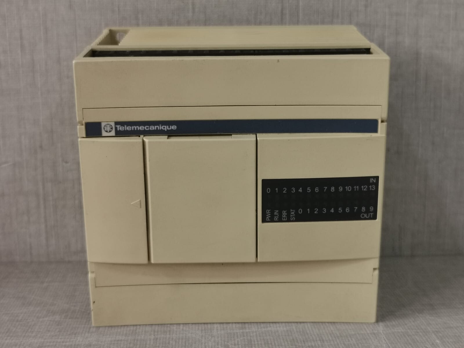 Telemecanique By Schneider TWDLCAA24DRF Compact Base PV:12 SV:4.10 RL:16
