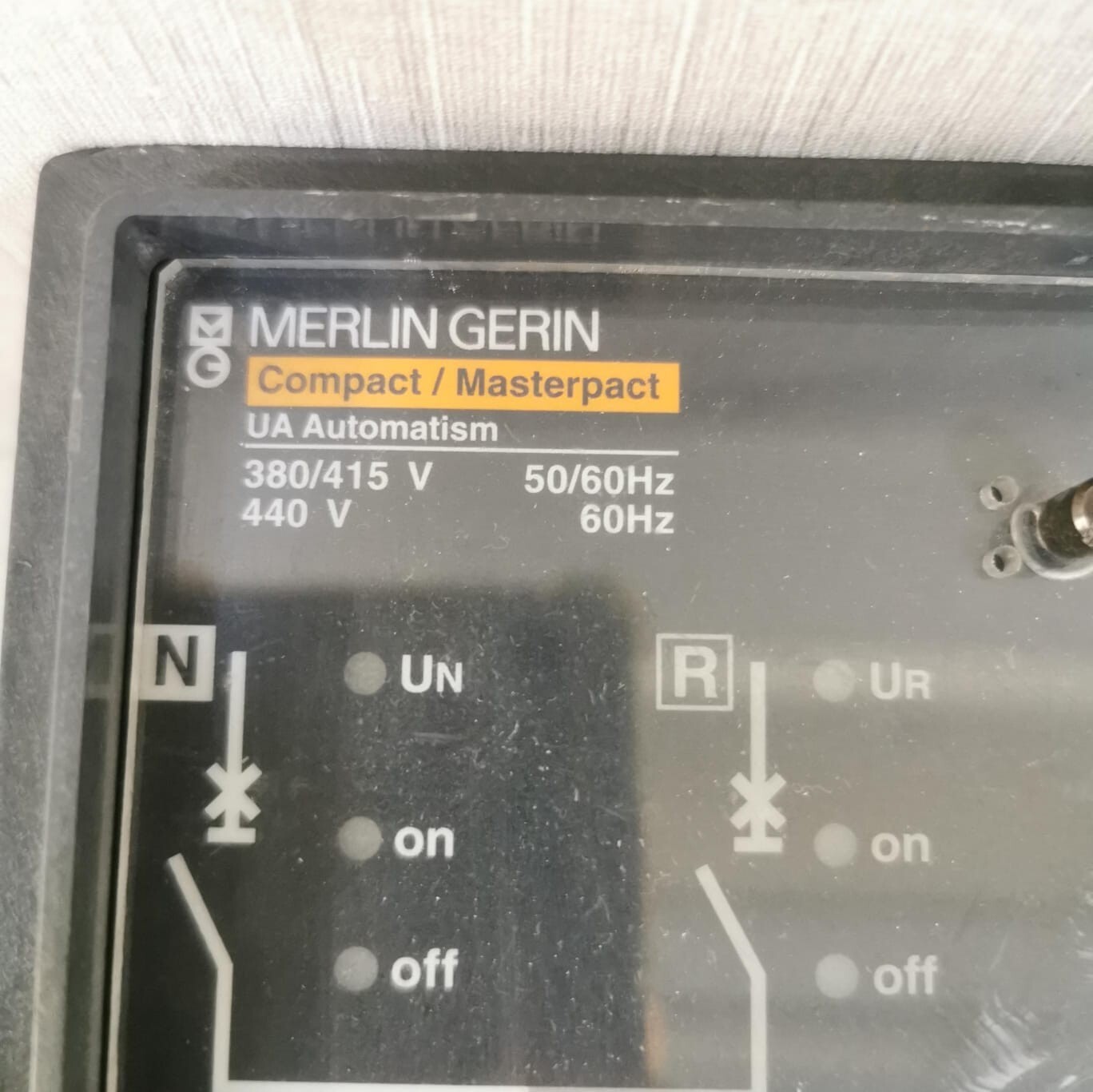 Merlin Gerin UA Automatism MERLIN GERIN Compact/Masterpact UA Automatism 380/415V 440V 50/60Hz 2