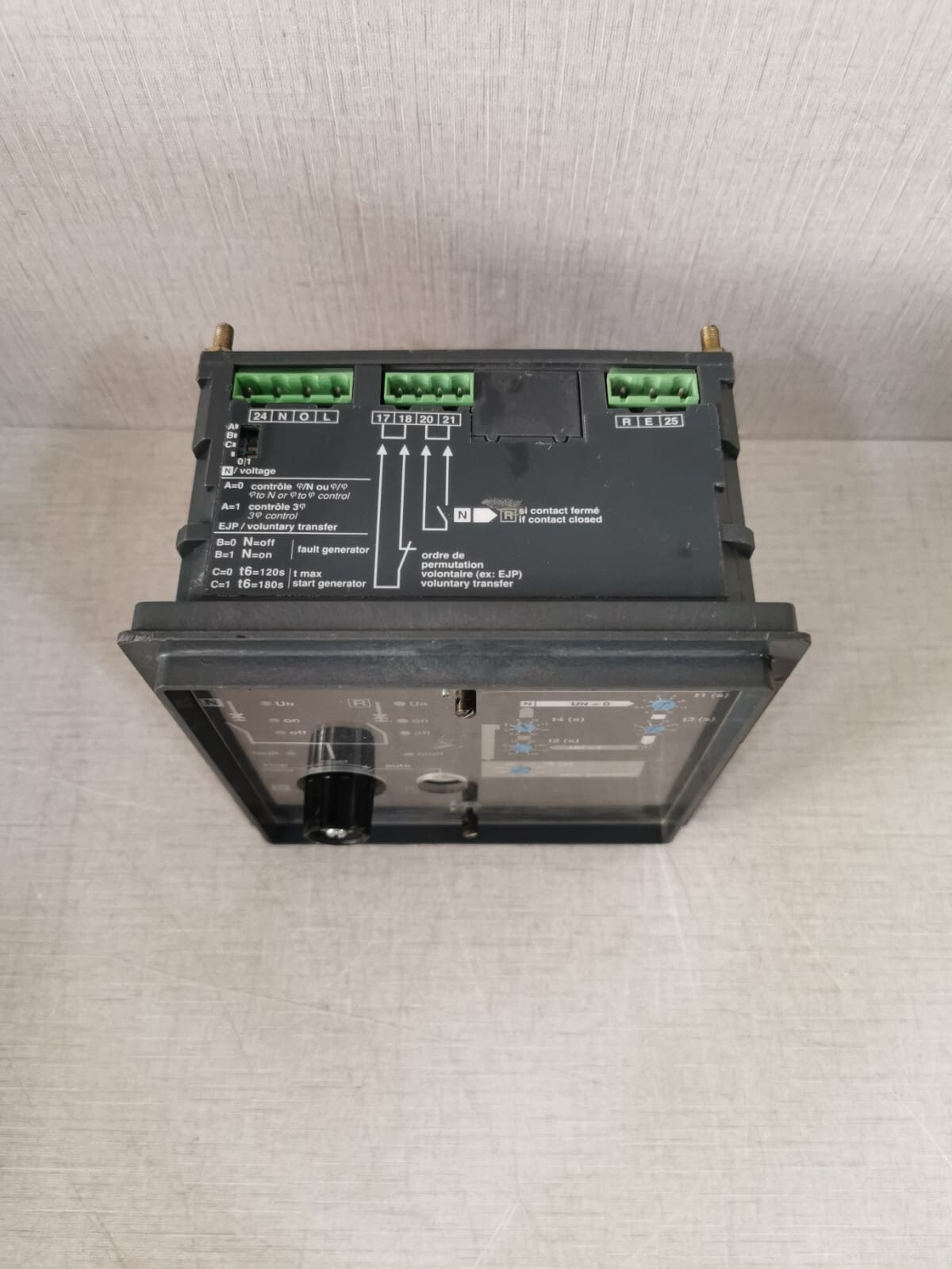 Merlin Gerin UA Automatism MERLIN GERIN Compact/Masterpact UA Automatism 380/415V 440V 50/60Hz 6