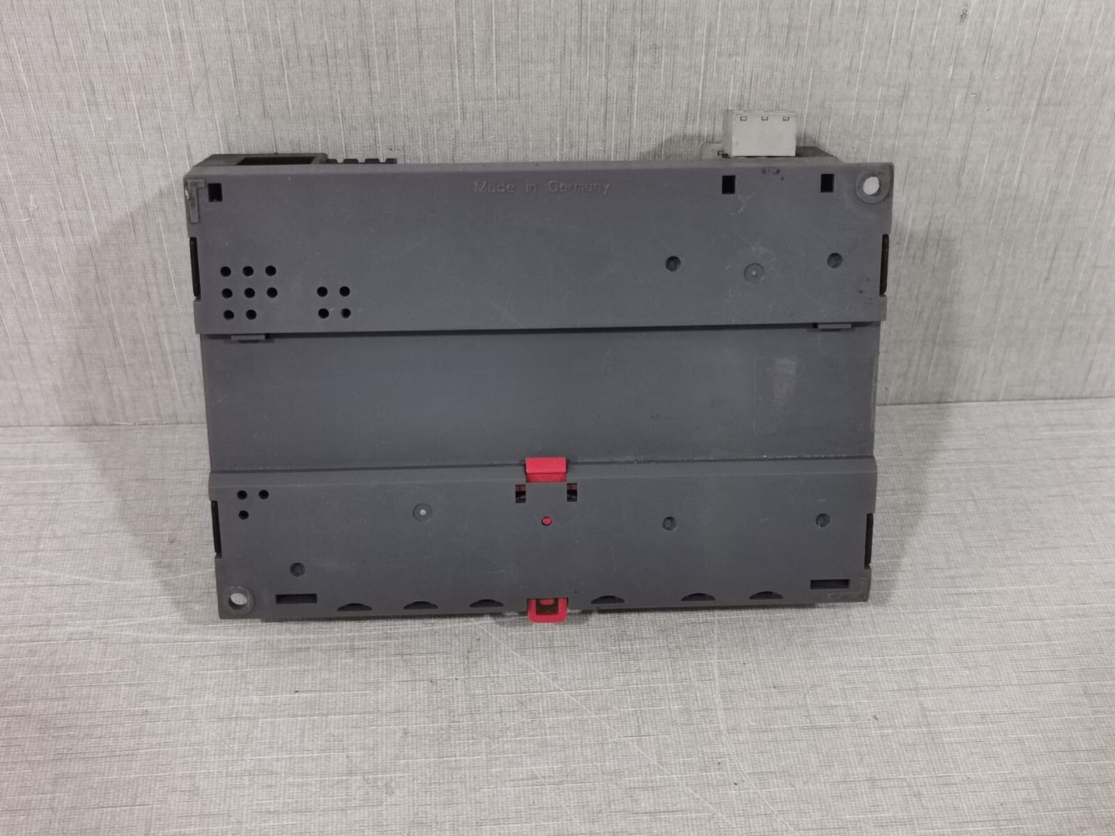 Alerton AL-RS4N Alerton AL-RS4N Bacnet IRM Application FCU Controller RS4N 230V 7