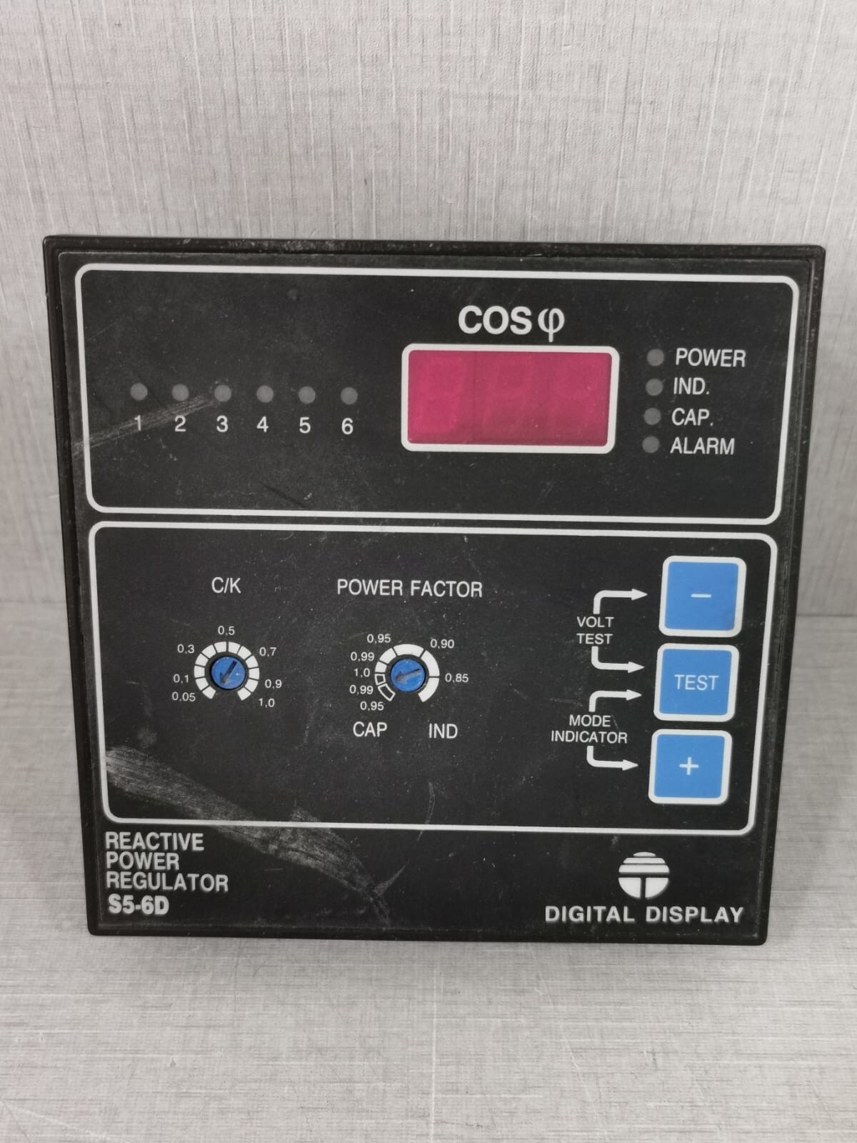 COS REACTIVE POWER REGULATOR S5-6D