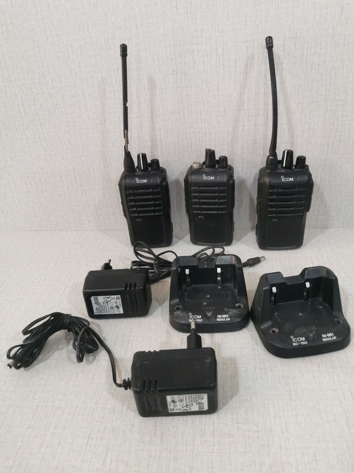 ICOM IC-F4003 ICOM IC-F4003 Regular Charger Portable Radio 2