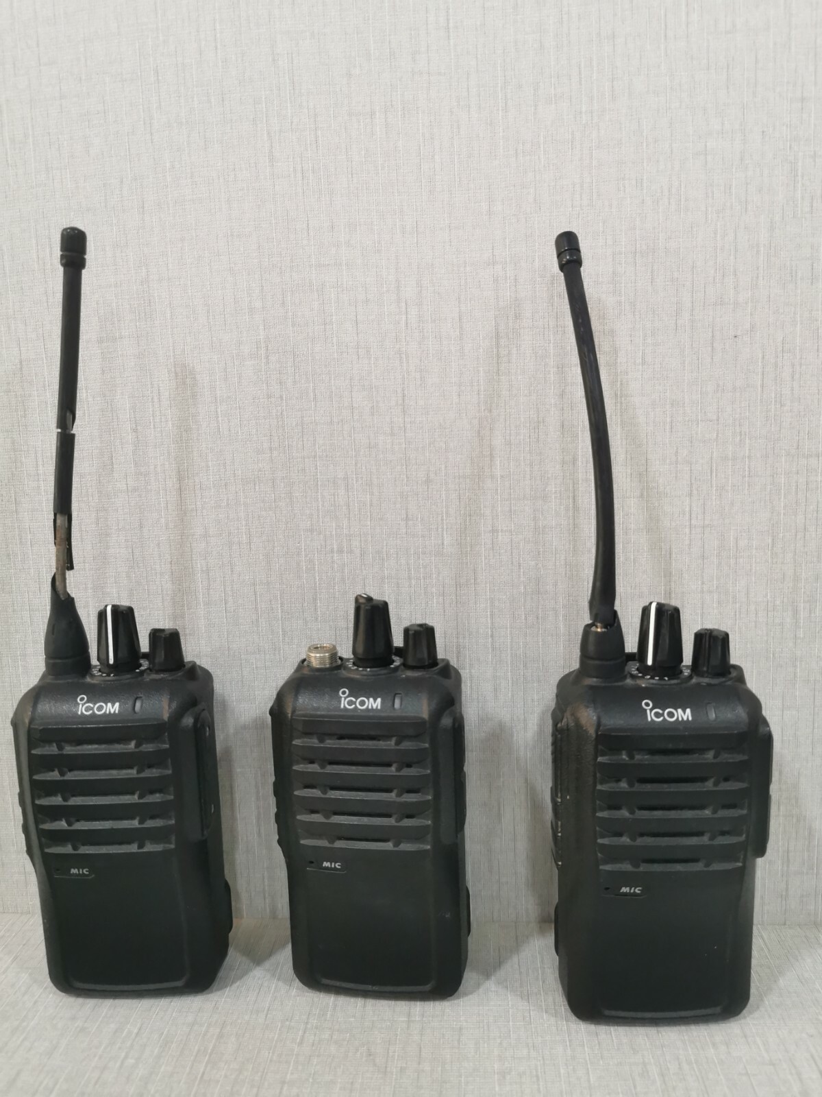 ICOM IC-F4003 ICOM IC-F4003 Regular Charger Portable Radio 3