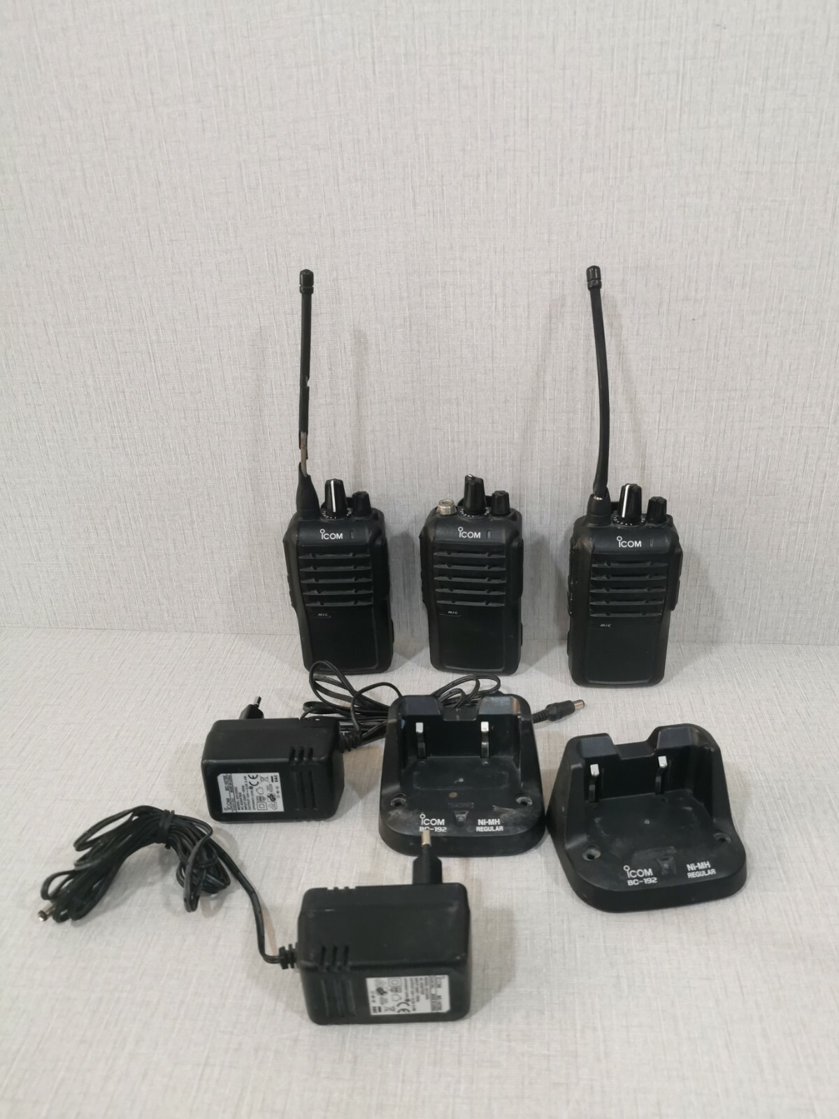 ICOM IC-F4003 Regular Charger Portable Radio