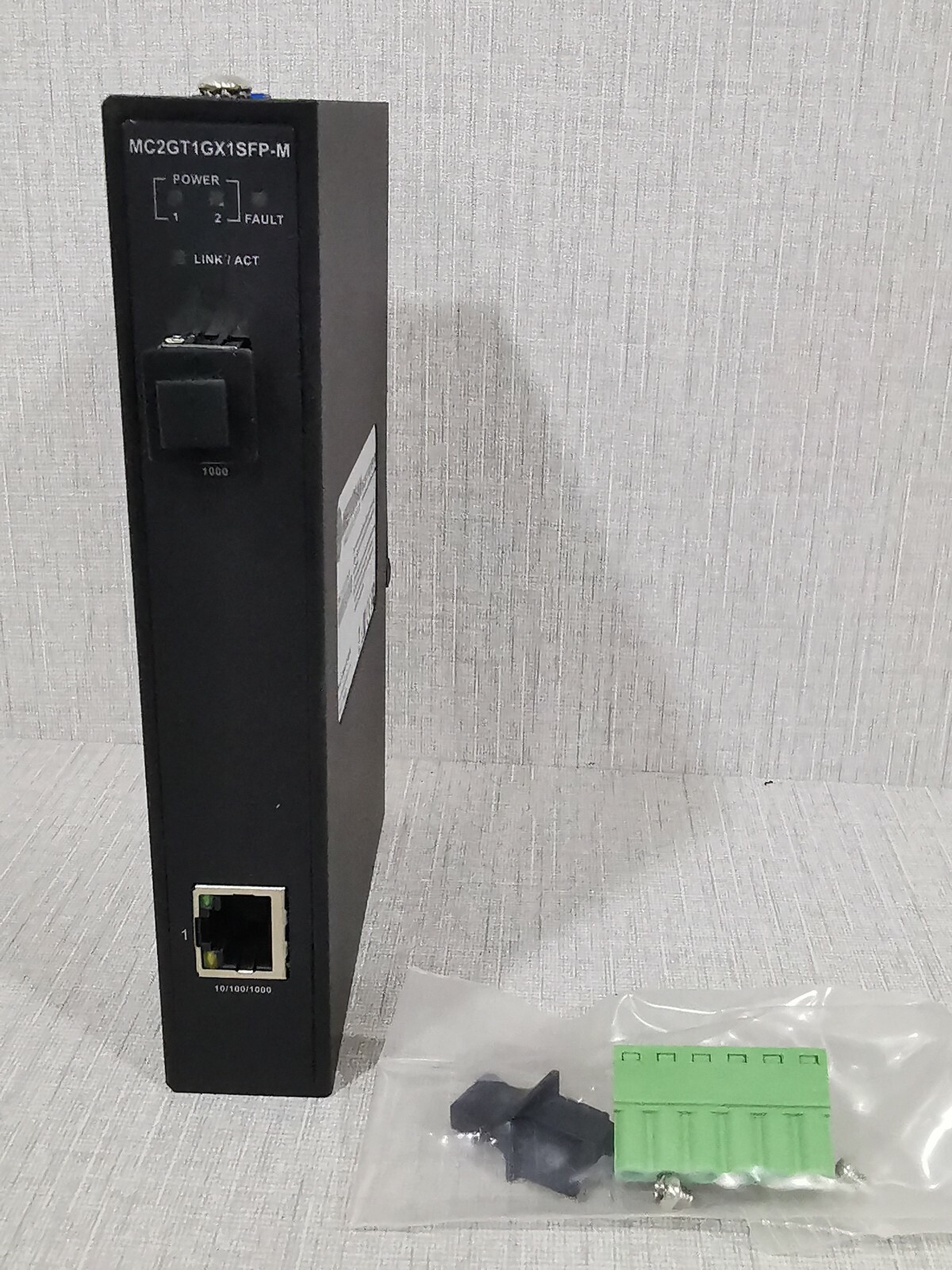 MERIDIAN MC2GT1GX1SFP-M /MC2FT1FX1SFP-M Hardened 2 Port Media Converter PORT