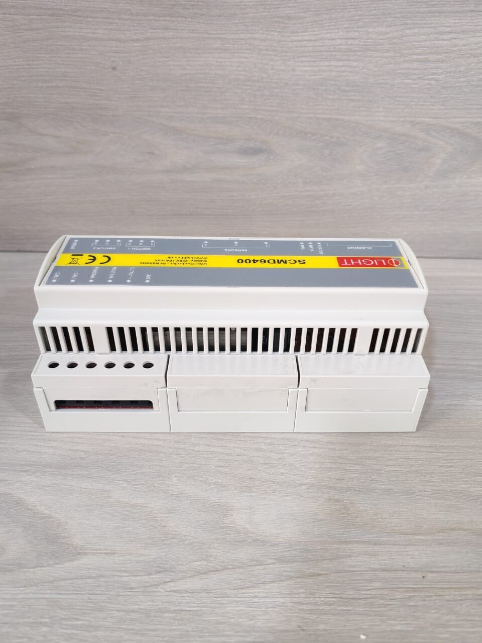 Ilight SCMD6400 ILight SCMD6400 DIN RAIL DALI CONTROLLER 64 BALLASTS 230V WITH FHILTY BOX 6