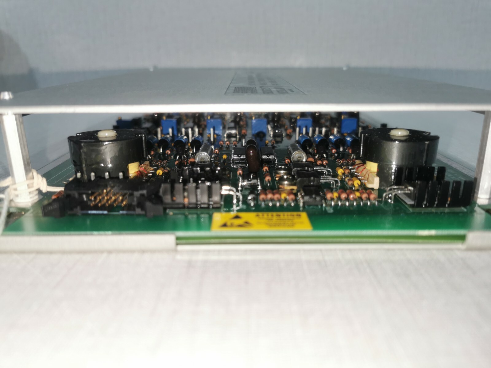 Bently Nevada 79502-01 / 78581-01A Bently Nevada 3300 SIX CHANNEL TEMPERATURE MONITOR 79502-01 / 78581-01A 6