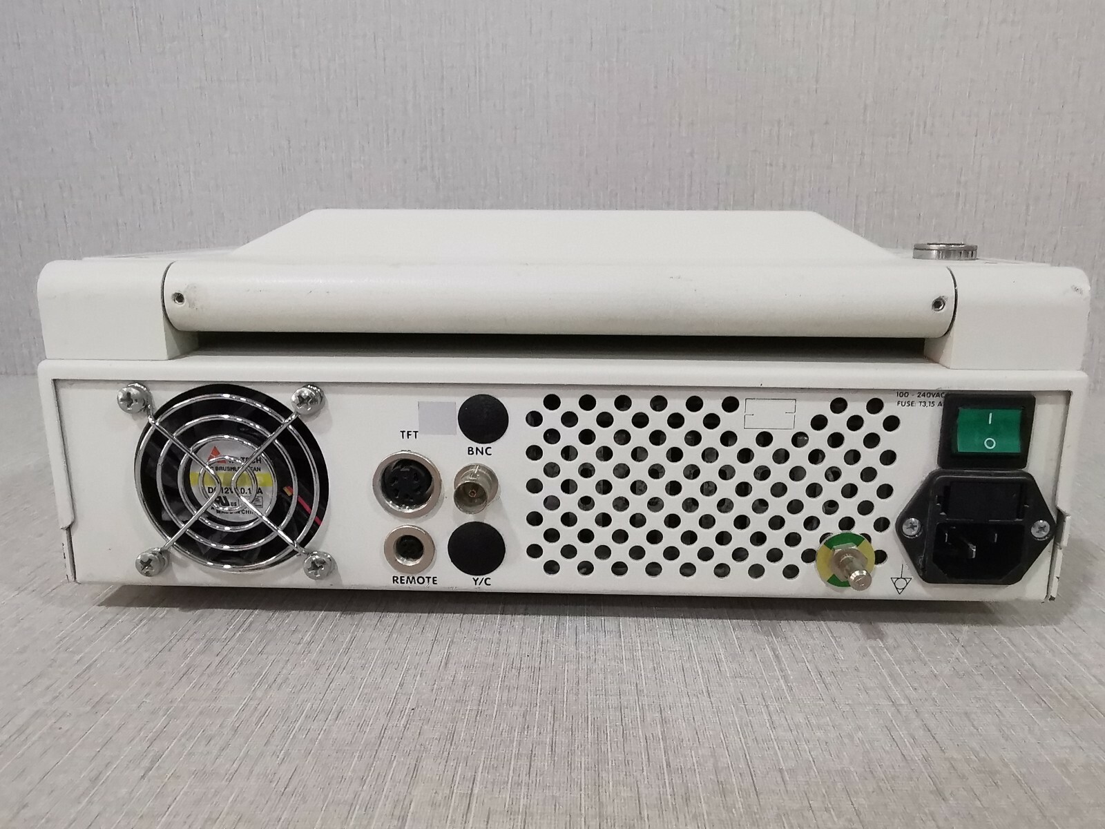 ILO XE50-ecoX TFT-USB PAL ILO XE50-ecoX TFT-USB PAL Compact System 100-240VAC 50/60Hz 6