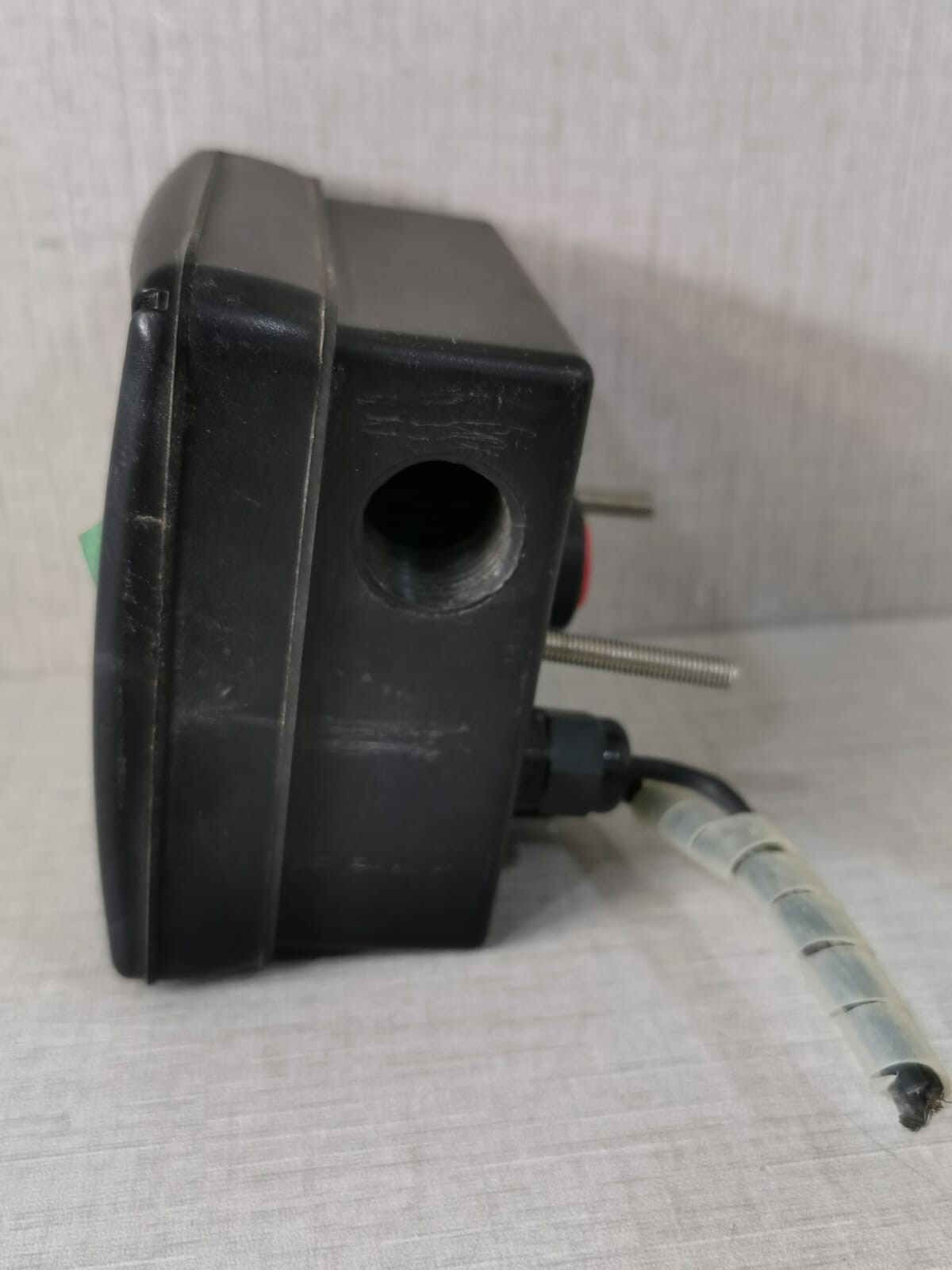 BLUE-WHITE F-2000 BLUE-WHITE F-2000 FLOW MONITORING SYSTEM 9