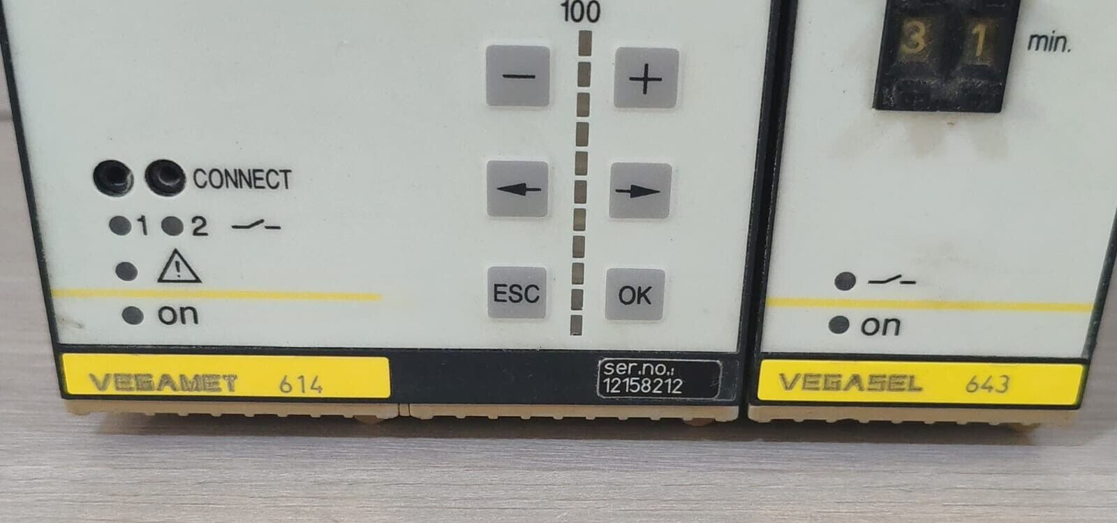 UNKNOWN VEGAMET-614-&-VEGASEL-643 VEGAMET 614 & VEGASEL 643 CONTROLLER 2