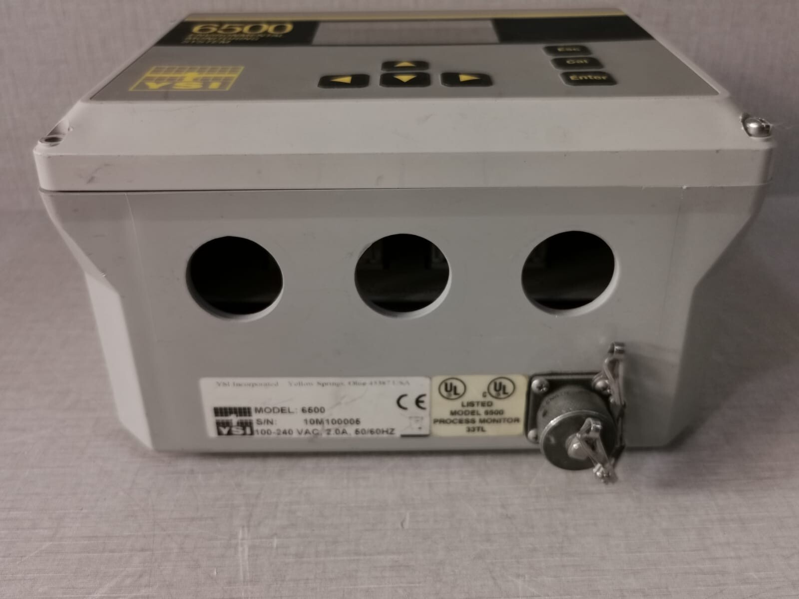 YSI 6500 YSI 6500 ENVIRONMENTAL MONITORING SYSTEM 100-240VAC/ 2.0A,50/60Hz 10