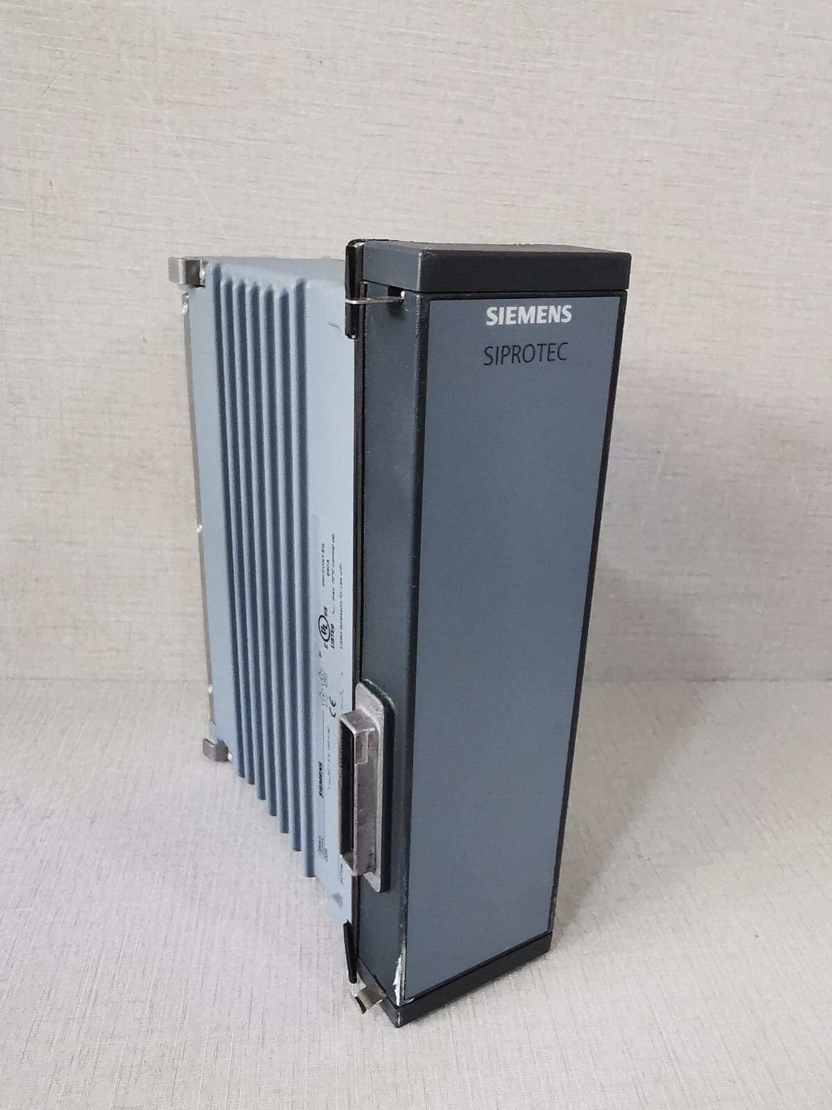 Siemens IO206 SIEMENS SIPROTEC IO206 PROTECT RELAY 5A /240VAC 3