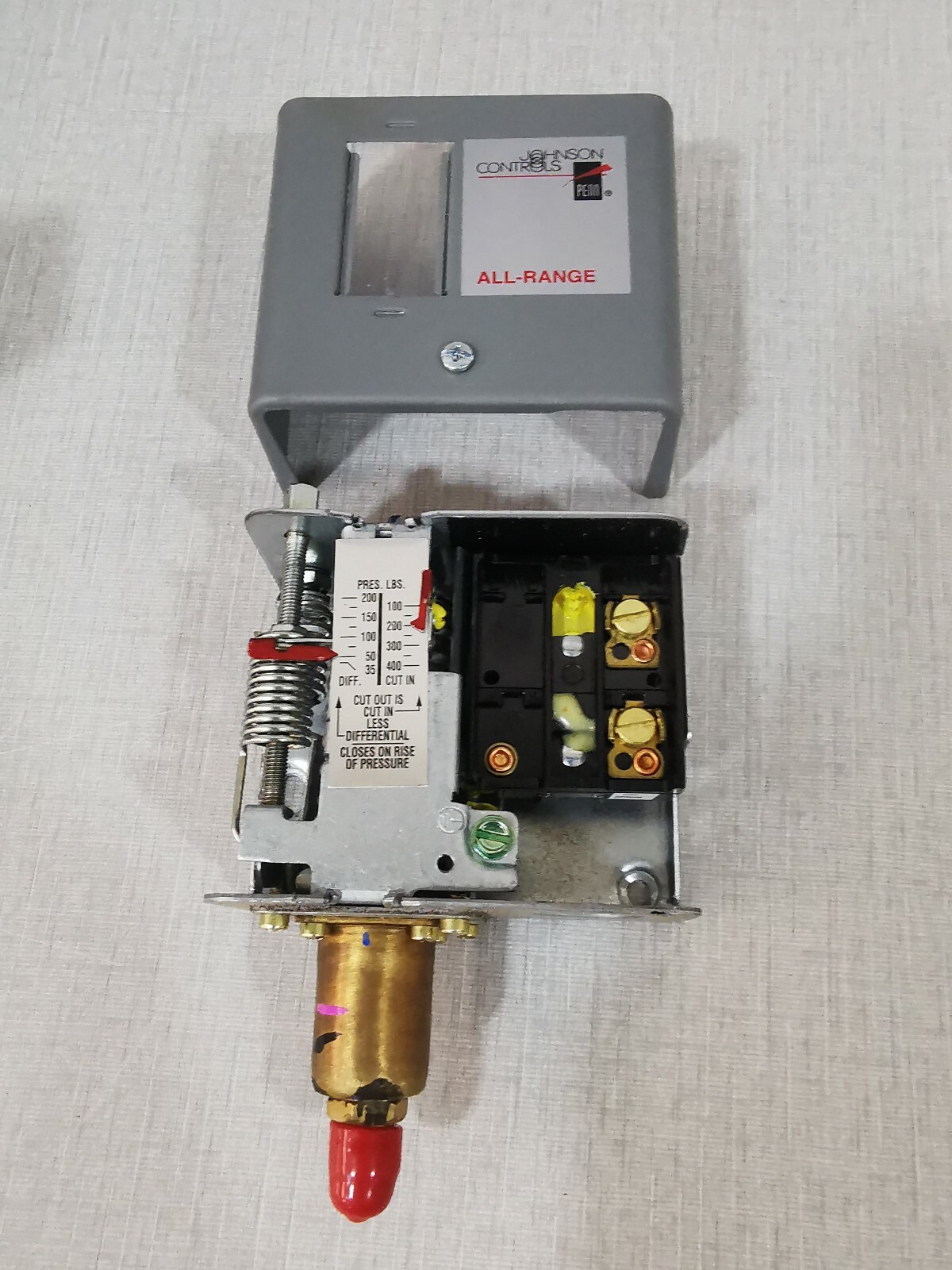 Johnson Controls P170AA-118 Johnson Controls P170AA-118 ALL RANGE PRESSURE CONTROL UNIT 3