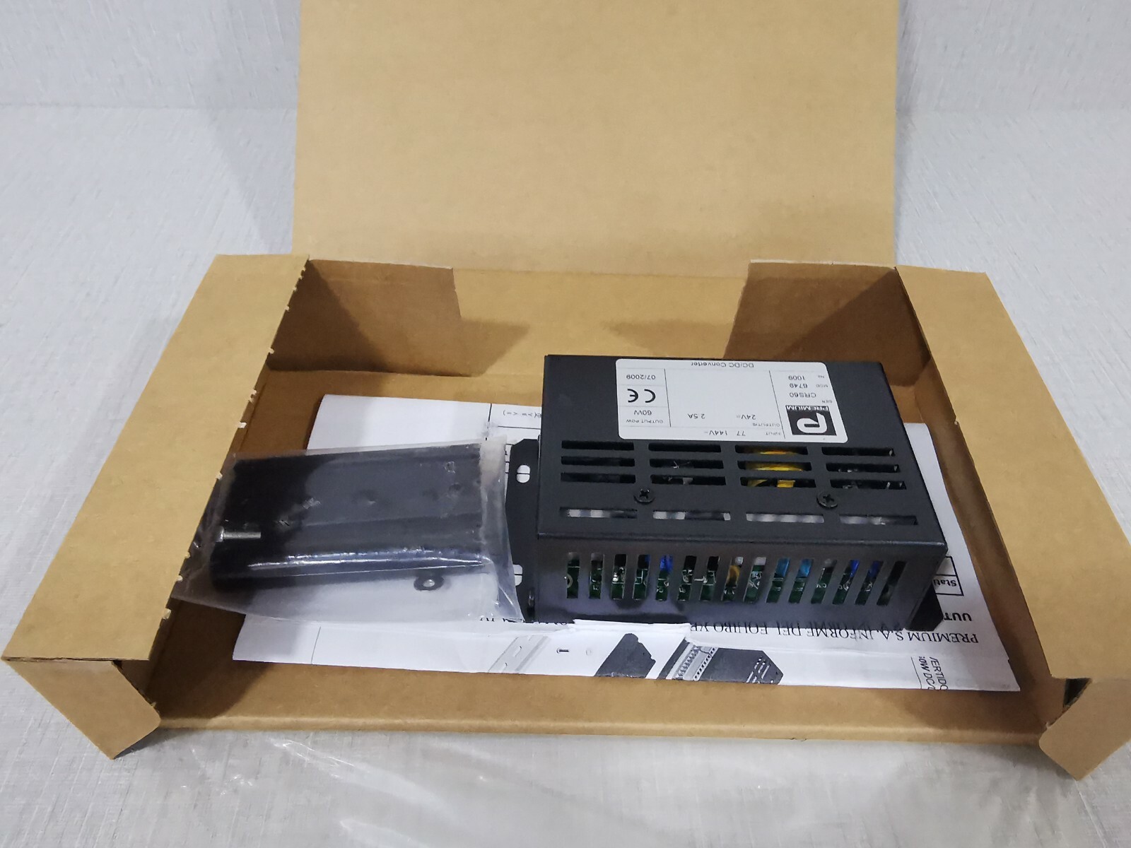 PREMIUM CRS60 PREMIUM CRS60 Series 6749 DC/DC Converter 24V 60W 5