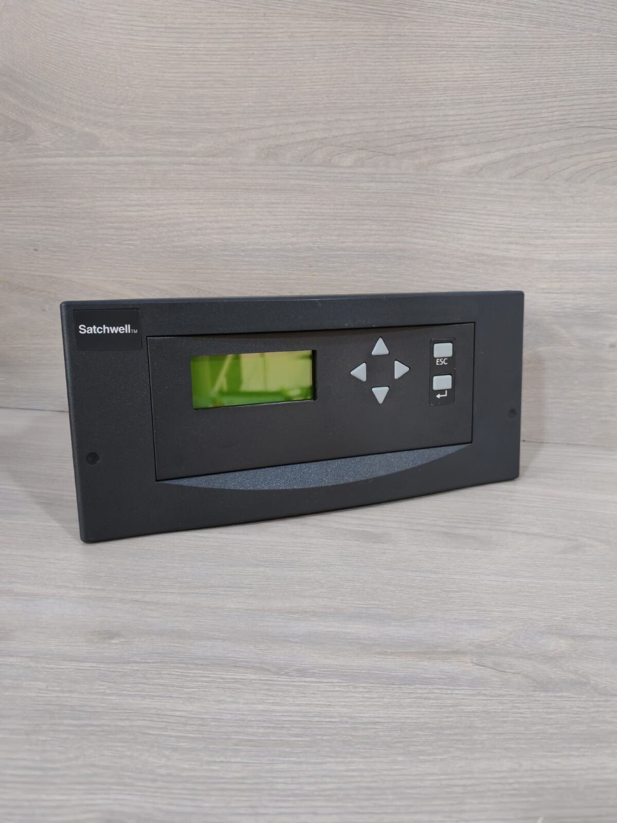 Satchwell MN50-LCD Satchwell MN50-LCD F/W VER.MNLCD5v Series 6749 Management Controller 24VAC 2