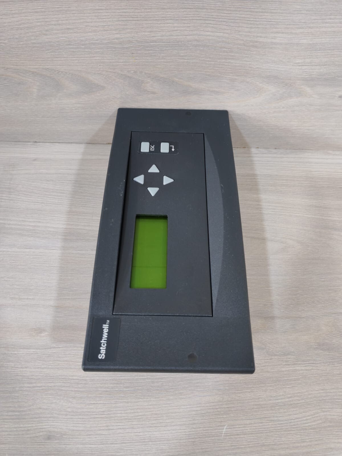 Satchwell MN50-LCD Satchwell MN50-LCD F/W VER.MNLCD5v Series 6749 Management Controller 24VAC 7