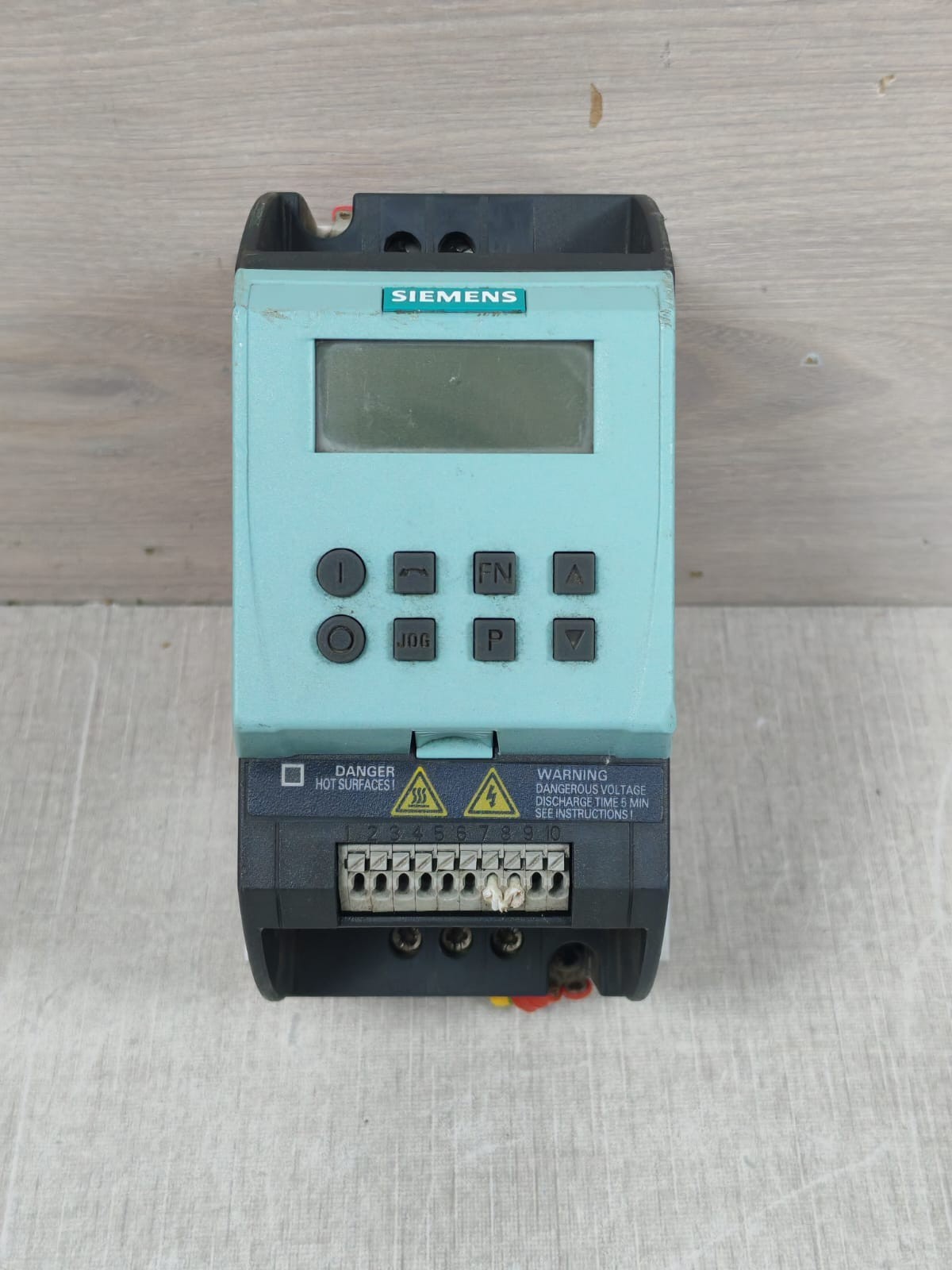 Siemens G110CMP100 USS 6SL3211-0AB11-2BB0 SIEMENS SINAMICS G110CMP100 USS 6SL3211-0AB11-2BB0 200-240V 3