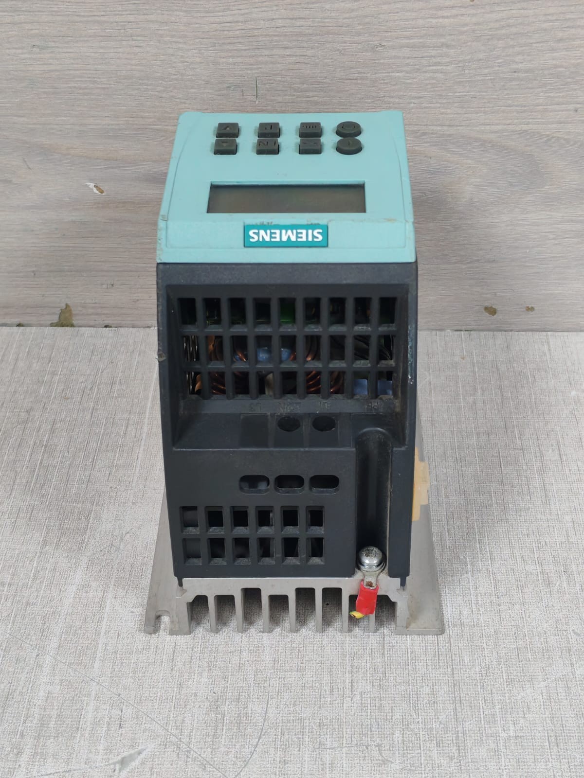 Siemens G110CMP100 USS 6SL3211-0AB11-2BB0 SIEMENS SINAMICS G110CMP100 USS 6SL3211-0AB11-2BB0 200-240V 10