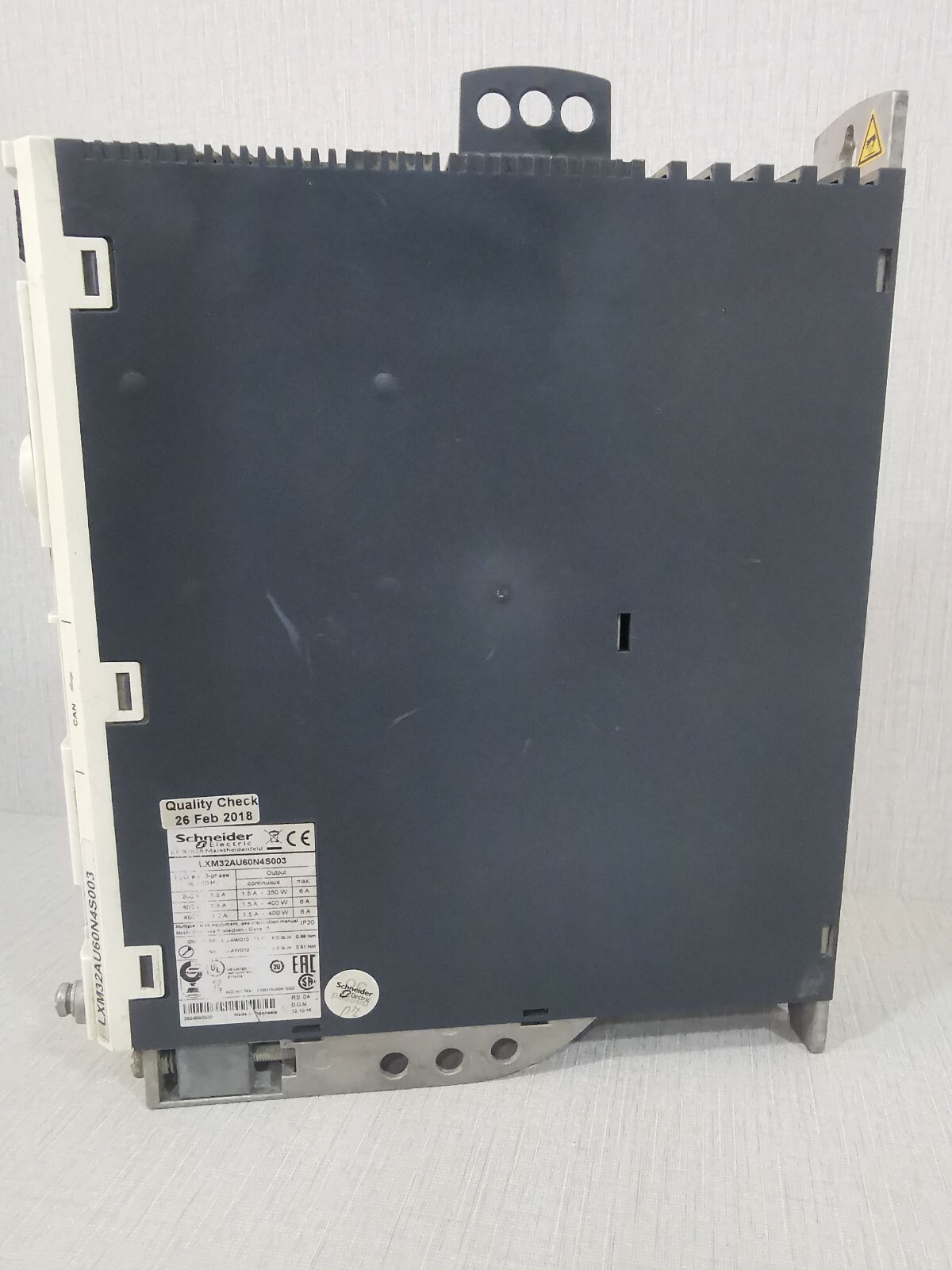 Schneider Electric CN6 I/O Schneider Electric LXM32AU60N4S003 SERVO DRIVE CN6 I/O 5