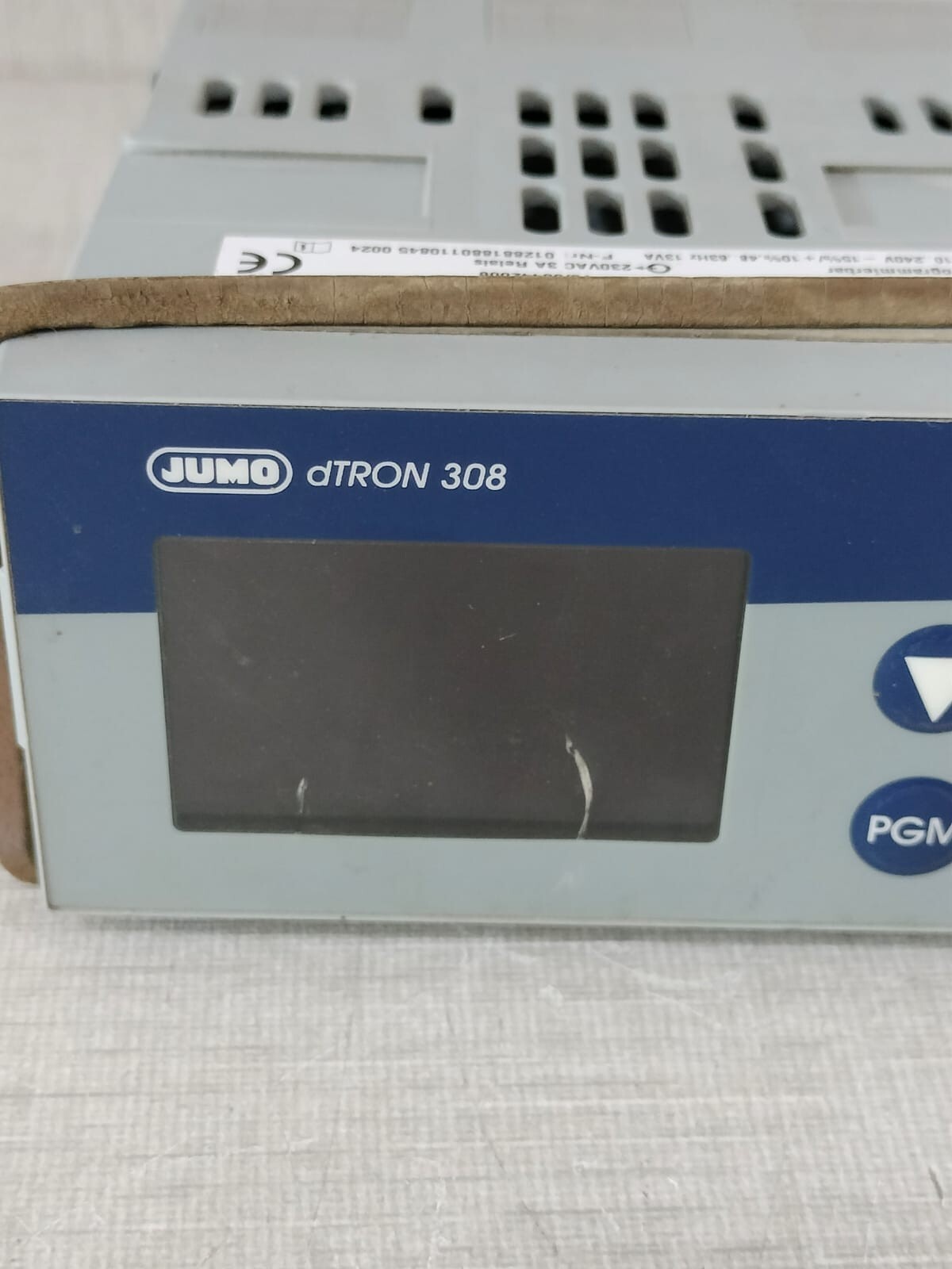 JUMO 703043/181-400-23/000 JUMO dTRON 308 Thermostat Compact Controller 703043/181-400-23/000 5
