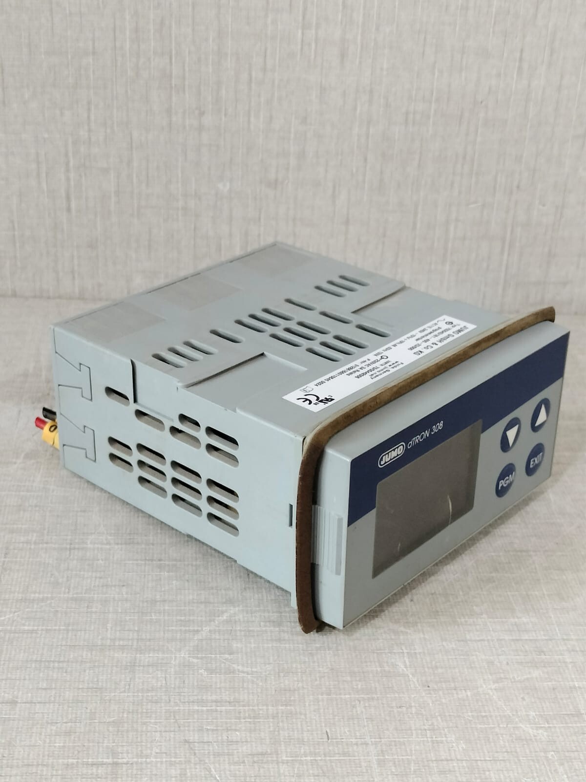 JUMO 703043/181-400-23/000 JUMO dTRON 308 Thermostat Compact Controller 703043/181-400-23/000 9