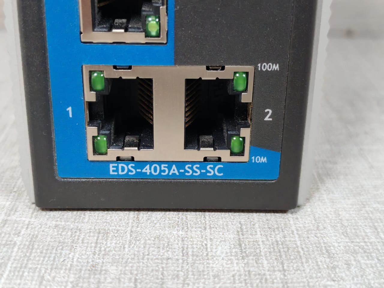 MOXA P/N 1201000001000 REV.1.0 MOXA EtherDevice Switch EDS-405A-SS-SC P/N 1201000001000 REV.1.0-W/O DATA CABLE 3