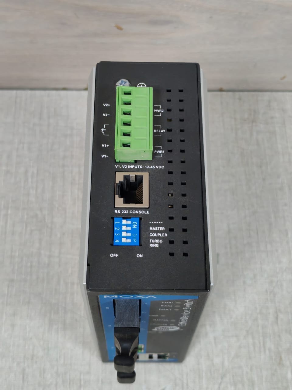 MOXA P/N 1201000001000 REV.1.0 MOXA EtherDevice Switch EDS-405A-SS-SC P/N 1201000001000 REV.1.0-W/O DATA CABLE 10