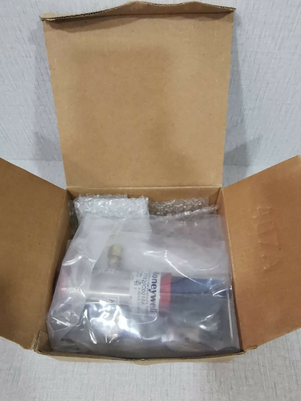 Honeywell P7620C0010A Honeywell P7620C0010A Pressure Sensor 5