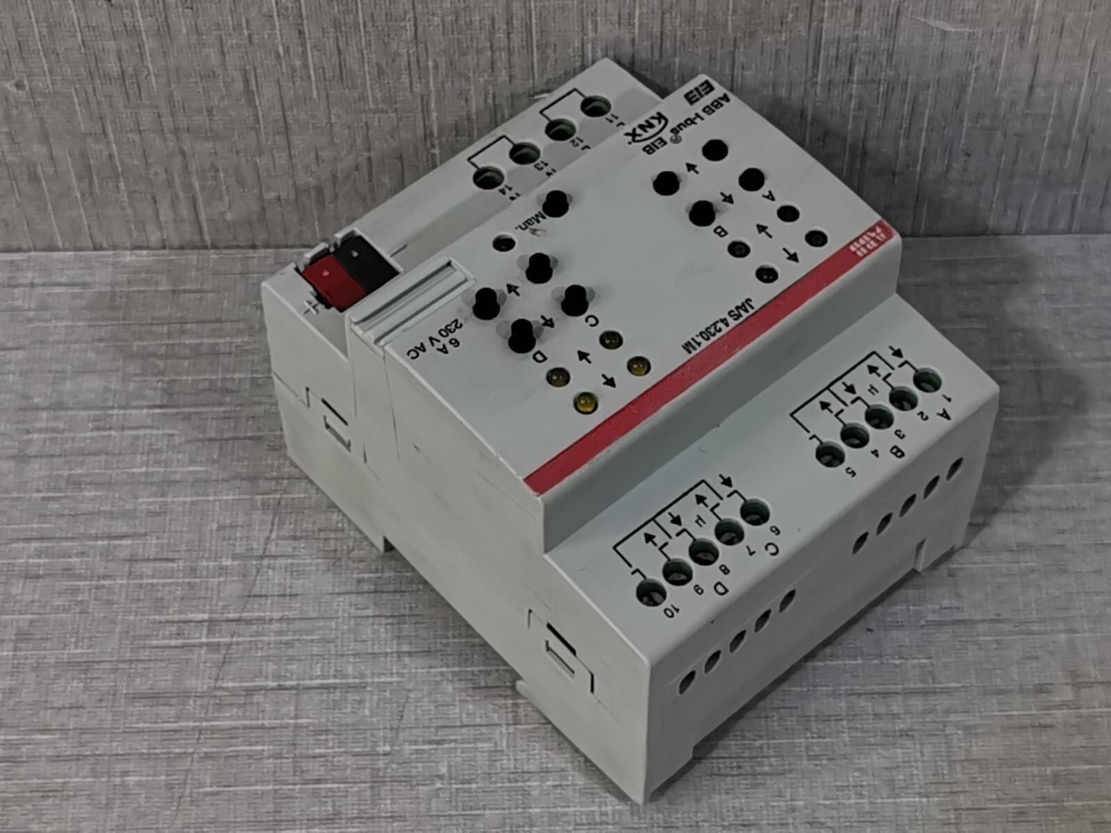 ABB GH Q631 0064 R0111 ABB JA/S 4.230.1M Shutter actuator GH Q631 0064 R0111 8