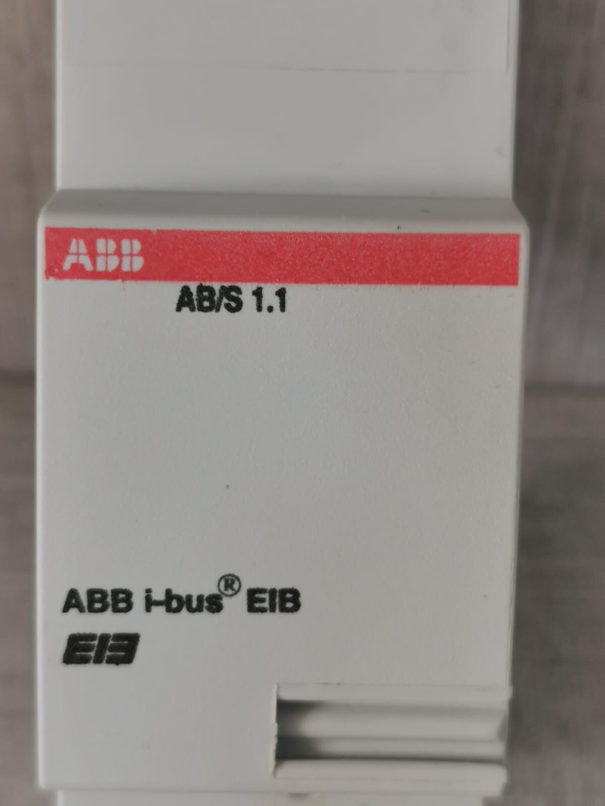 ABB GH Q631 0030 R0111 ABB AB/S 1.1 i-Bus EIB GH Q631 0030 R0111 2
